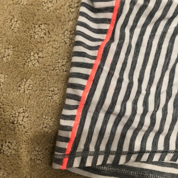 Lululemon Limited Edition Tank - Picture 4 of 4